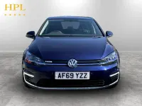 Usado VW e-Golf 100 kW (136 HP) 2019 Azul Citadino