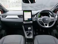 Używany Renault Symbioz Techno 140 KM (102 kW) 2025 Czerwony SUV