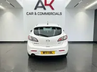 Used Mazda 3 Inclusive 185 HP (136 kW) 2011 White Hatchback