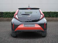 Used Toyota Aygo X 72 HP (52 kW) 2023 Red SUV