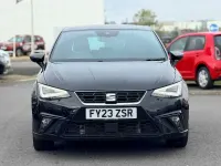 Begagnad Seat Ibiza FR 2023 Svart Halvkombi