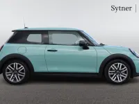 Used Mini Cooper Hatch 154 HP (113 kW) 2024 Green Hatchback