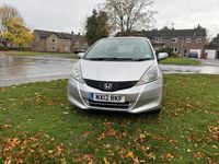 Second-hand Honda Jazz ES 99 CP (72 kW) 2012 Argintiu Hatchback