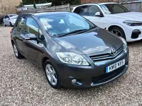 Used Toyota Auris 124 HP (91 kW) 2010 Grey Hatchback