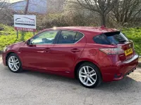 Used Lexus CT200h 136 HP (100 kW) 2014 Red Hatchback