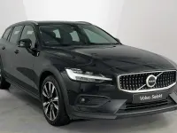 Used Volvo V60 CC Plus 250 HP (183 kW) 2022 Black Estate