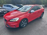 Begagnad Volvo V40 R-Design 190 HK (139 kW) 2017 Röd Halvkombi