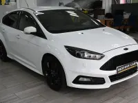 Used Ford Focus ST 185 HP (136 kW) 2015 White Hatchback