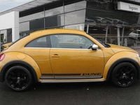 Usado VW Beetle Dune 105 HP (77 kW) 2017 Amarelo Citadino
