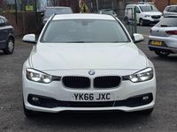 Used BMW 318 Sport Line 2016 White Estate