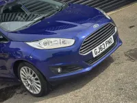 Used Ford Fiesta Titanium 125 HP (91 kW) 2013 Blue Hatchback