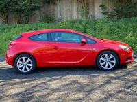Second-hand Vauxhall Astra GTC Sport 140 CP (102 kW) 2013 Roșu Coupe