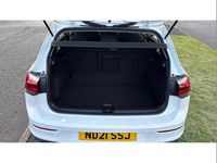 Used VW Golf VIII Life 147 HP (108 kW) 2021 White Hatchback