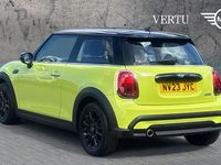 Used Mini Cooper Classic 136 HP (100 kW) 2023 Yellow Hatchback