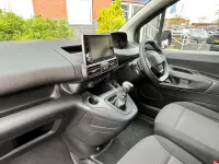 Used Peugeot Partner Premium 100 HP (73 kW) 2022 White MPV