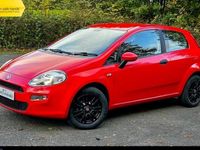 Used Fiat Punto Pop 69 HP (50 kW) 2015 Red Hatchback