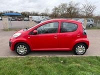 Used Citroën C1 VTR Sport 68 HP (50 kW) 2013 Red Hatchback