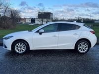 Used Mazda 3 121 HP (88 kW) 2015 White Hatchback