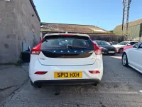 Used Volvo V40 2013 White Hatchback