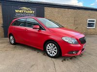 Used Mercedes B180 SE 2013 Red MPV