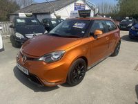 Usado MG MG3 106 HP (77 kW) 2016 Laranja Citadino