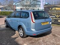 Used Ford Focus Zetec 100 HP (73 kW) 2008 Blue Estate