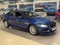 Używany Jaguar XE R-Sport 163 KM (119 kW) 2016 Niebieski Sedan/Limuzyna