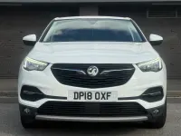 Used Vauxhall Grandland X Sport 130 HP (95 kW) 2018 White SUV