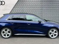 Używany Audi A3 S-Line 150 KM (110 kW) 2023 Niebieski Sedan/Limuzyna