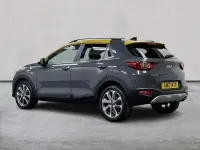 Usado Kia Stonic 2023 Cinzento SUV