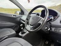 Used Hyundai i10 Premium SE 2018 Silver Hatchback