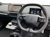Używany MG MG4 EV 319 kW (435 KM) 2024 Biały Hatchback
