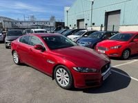 Usado Jaguar XE Prestige 2015 Vermelho Sedan