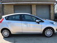 Usado Ford Fiesta Style 2018 Prateado Citadino