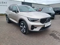 Używany Volvo XC40 Ultimate 2024 Złoty SUV