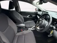 Used Toyota Yaris Design 116 HP (85 kW) 2022 White Hatchback