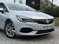 Second-hand Vauxhall Astra Business Edition 105 CP (77 kW) 2020 Argintiu Hatchback