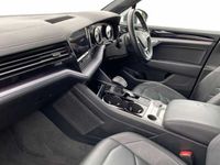 used VW Touareg 3.0 V6 TDI 4Motion R-Line 5dr Tip Auto - 2018 (18)