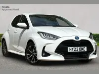 Used Toyota Yaris Design 113 HP (83 kW) 2023 White Hatchback