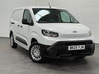 Used Toyota Proace 120 HP (88 kW) 2025 White MPV