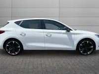 Used Cupra Leon VZ1 245 HP (180 kW) 2023 Nevada white Hatchback