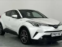 Used Toyota C-HR 122 HP (89 kW) 2017 White SUV