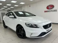 Begagnad Volvo V40 R-Design 2015 Vit Halvkombi