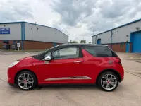Używany Citroën DS3 2011 Czerwony Hatchback