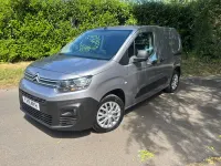 Used Citroën Berlingo Start 100 HP (73 kW) 2019 Grey MPV