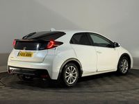 Used Honda Civic SE Plus 120 HP (88 kW) 2015 White Hatchback