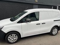 Used Renault Kangoo 94 HP (69 kW) 2024 White MPV