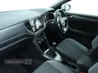 Usado VW T-Roc R-line 150 CV (110 kW) 2022 Plateado SUV