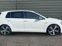 Second-hand VW Golf VII R 300 CP (220 kW) 2020 Hatchback