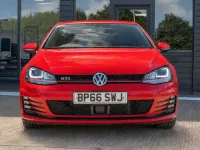 Used VW Golf VII GTI 220 HP (161 kW) 2016 Red Hatchback